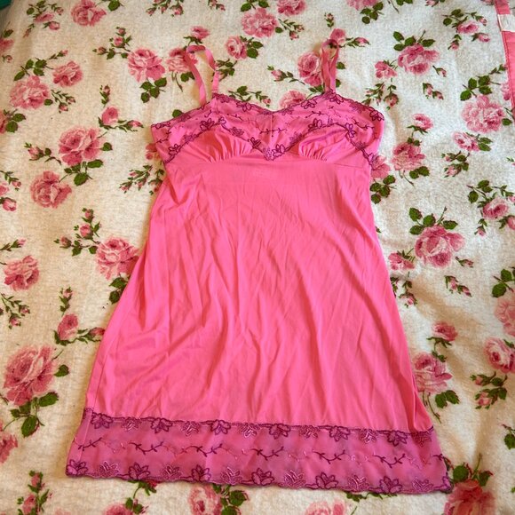 1960s Queentex babydoll hot pink embroidered slip dress! - Picture 15 of 15